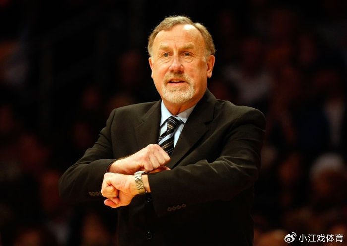 kaiyun中心-NBA名帅离世享年79岁！勇士官方追悼：他的传奇生涯影响了无数人|阿德尔曼|国王|里克·阿德尔曼|篮球|萨克拉门托国王队_新浪体育_新浪新闻